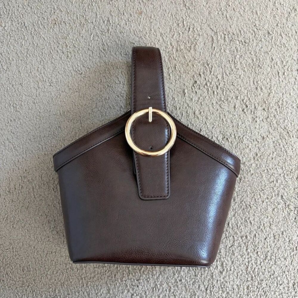 Chic Brown Bag